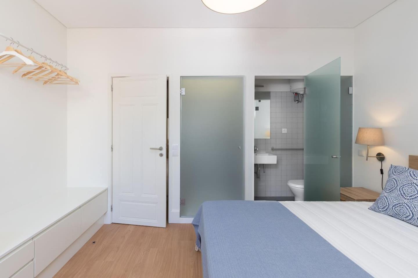 Guestready - Costa Cabral Guesthouse Porto Eksteriør billede