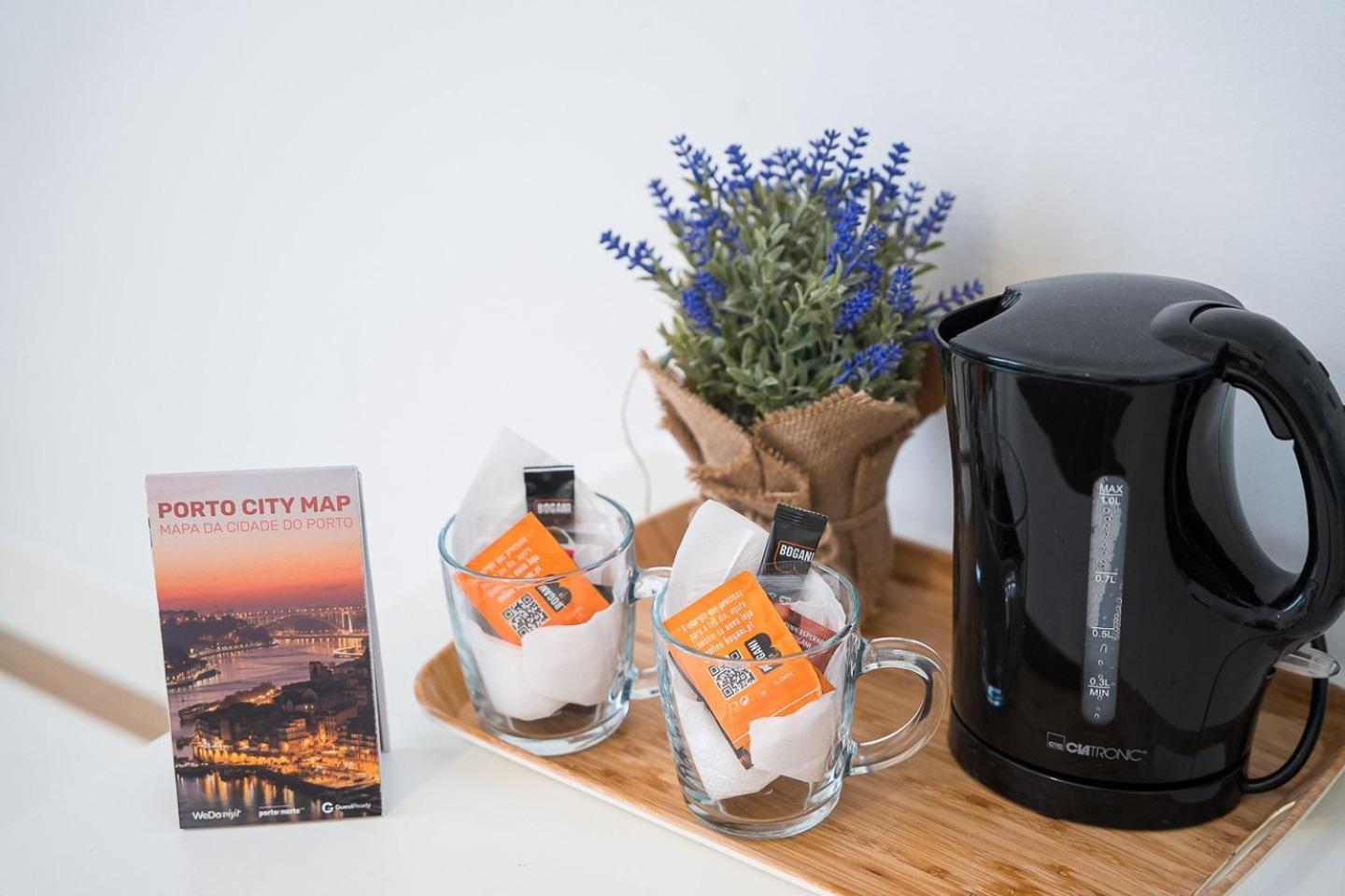 Guestready - Costa Cabral Guesthouse Porto Eksteriør billede