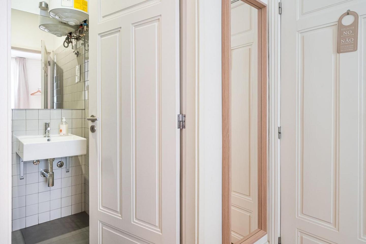 Guestready - Costa Cabral Guesthouse Porto Eksteriør billede